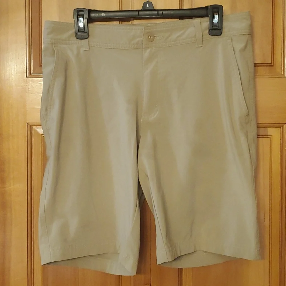 Columbia excellent shorts